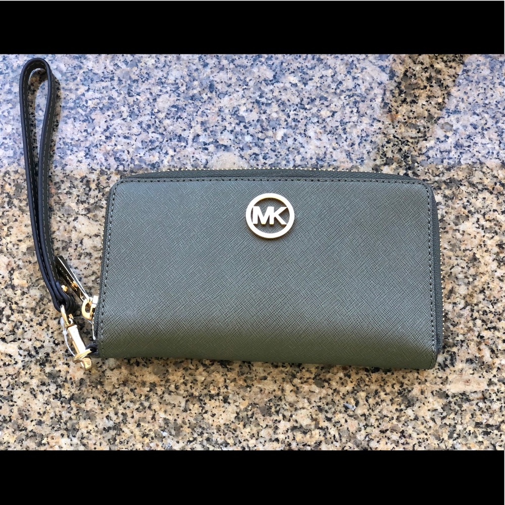 Michael Kors wallet